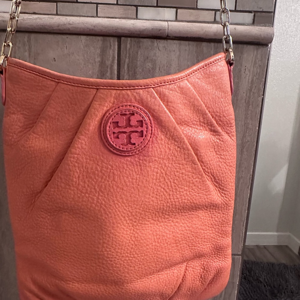 Tory Burch Coral Leather Shoulder Bag